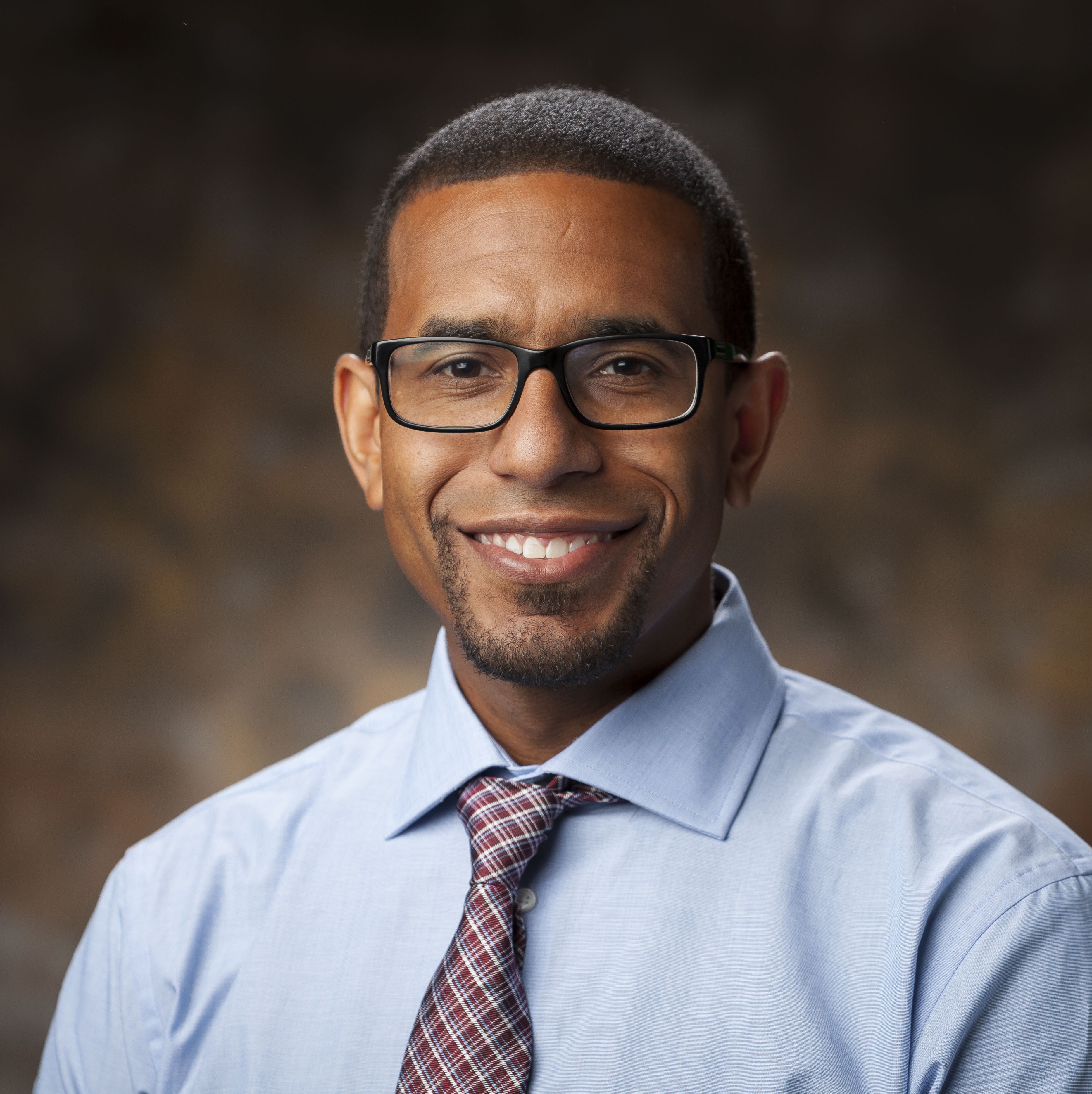 Alumnus Ashley Llorens/Portrait provided [cr][lf]by Johns Hopkins University