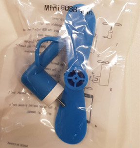 USB fan given to reporters in Singapore. Image credit: Twitter.com via IntelNews